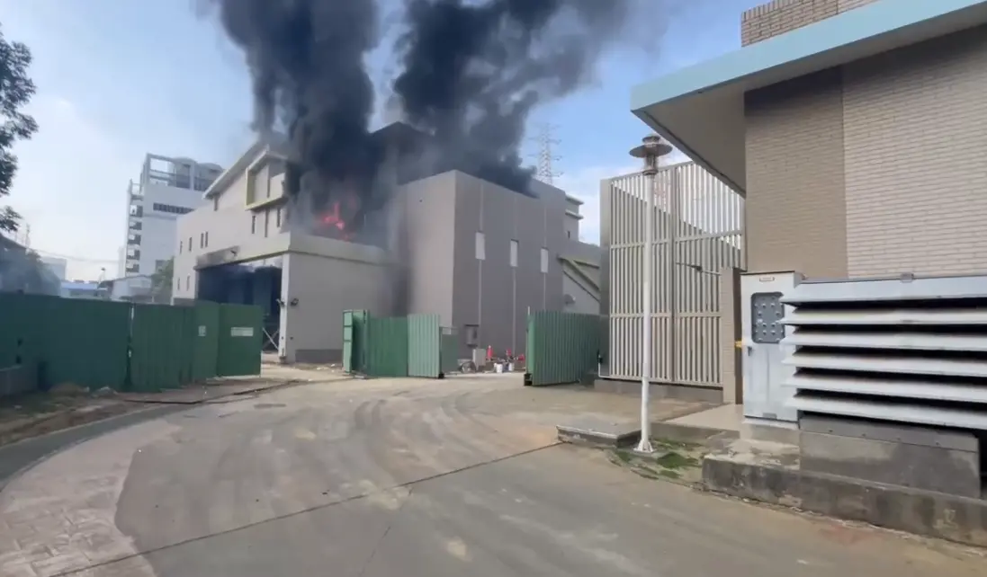 ▲位於竹科的竹園超高壓變電所發生二級火警。（圖／新竹市消防局提供）