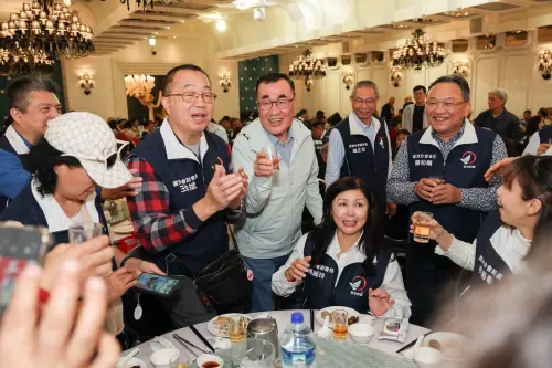 ▲李四川表示自己雖曾在不同城市服務，但始終定居於板橋，對新北市有深厚情感。（圖／李四川競選辦公室提供）