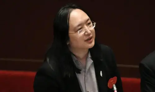 Audrey Tang shares her experience in digital affairs. (TCN)