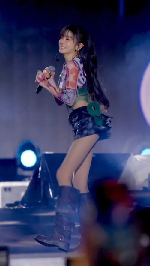 ▲謝金燕的大長腿，就連韓國女神DJ SODA都忍不住留言大讚。（圖／翻攝自謝金燕IG@jeanniehsieh___bbb）