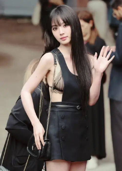 ▲田曦薇的造型登上熱搜。（圖／翻攝自微博）