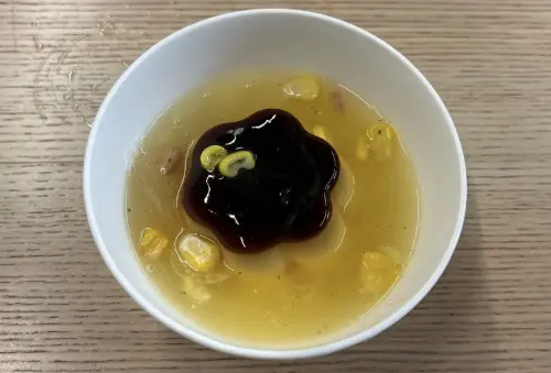 「玉米濃湯加布丁」邪教配！一看PO文傻眼：是康寶小編　全場瘋掉
