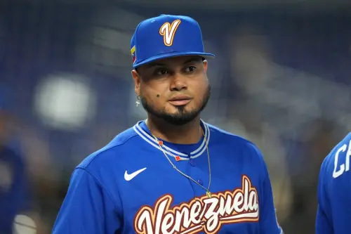 影／誰按了時間停止器？厄萊茲打擊又「石化」　球迷：像搖桿壞了