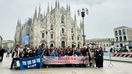 ▲歐德同仁齊聚壯麗的義大利米蘭大教堂，見證唯美建築藝術，在時尚之都盡情放鬆充電，透過旅行補足能量。（圖／歐德集團提供）