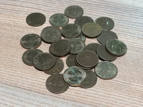 ▲台灣一元硬幣含銅量高達 92%，釋放銅離子能於 2 小時內殺滅 99.9% 細菌，是高 CP 值的居家抑菌神器。（圖／記者徐銘穗攝）