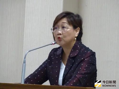 徐佳青5年出國47次花2383萬！民眾黨控：還違法帶兒登東沙島