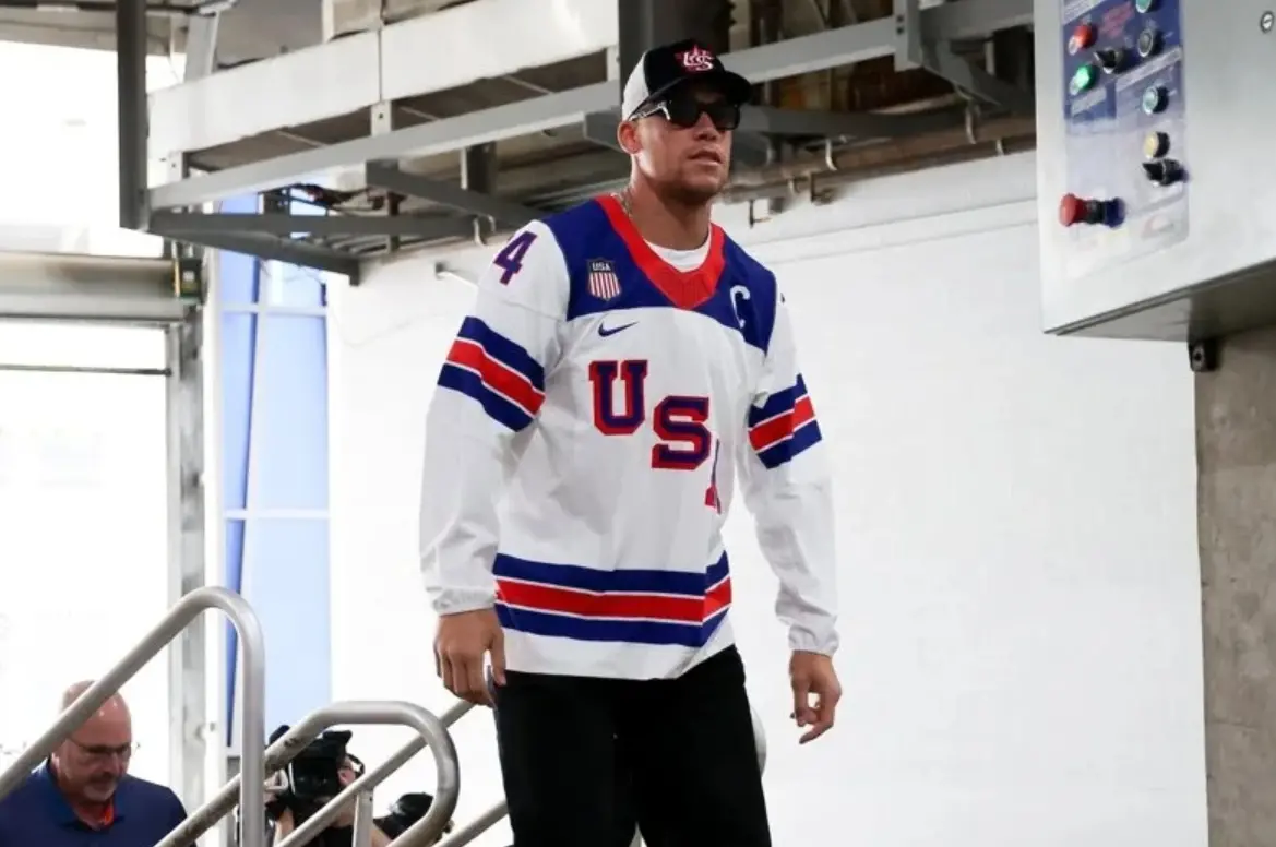 ▲WBC冠軍戰開打前，美國隊隊長賈吉(圖)帶頭換上美國冰球國家隊的球衣霸氣進場，期盼能藉此討個奪冠好彩頭。（圖／美聯社／達志影像）