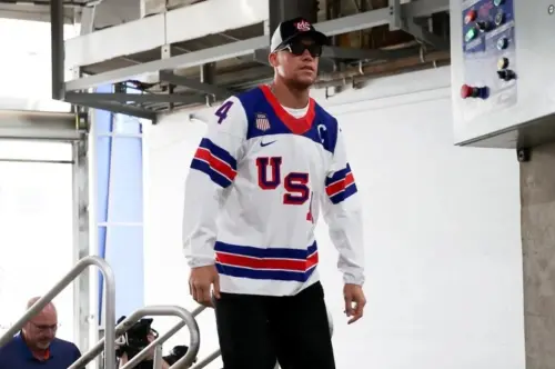 WBC冠軍戰出奇招沒用？美國穿冰球戰袍　致敬46年奪金奇蹟求加持