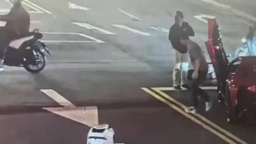 ▲超哥2023年5月駕駛藍寶堅尼不慎撞到泰籍李男大生，對方以「未來要打大聯盟」為由向其求償。（圖／翻攝畫面）