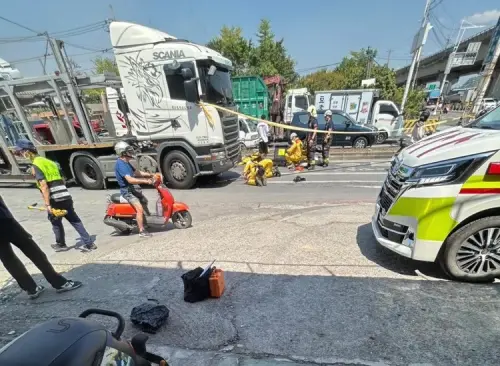 快訊／高雄死亡車禍！女外送員鑽聯結車視野死角區　起步慘遭輾斃