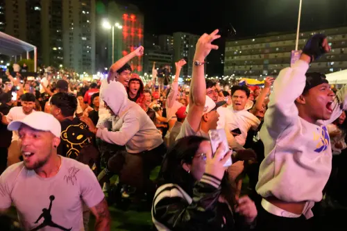 ▲委內瑞拉在WBC奪冠，首都加拉加斯民眾大舉慶祝。（圖／美聯社／達志影像）