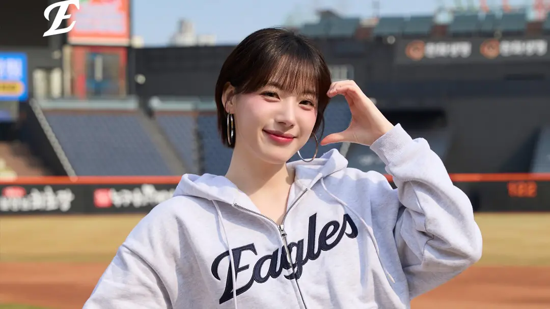 ▲韓華鷹昨（18）日公布2026啦啦隊名單，河智媛（如圖）續任核心，全恩菲回歸韓職、崔洪邏引退後火速復出，引發台韓粉絲熱議，被封最強陣容。（圖／翻攝自韓華鷹IG@hanwhaeagles_soori）