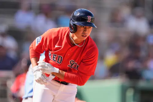 影／鄭宗哲空中抓飛鳥美技！力拼大聯盟開季　紅襪0：1惜敗洋基
