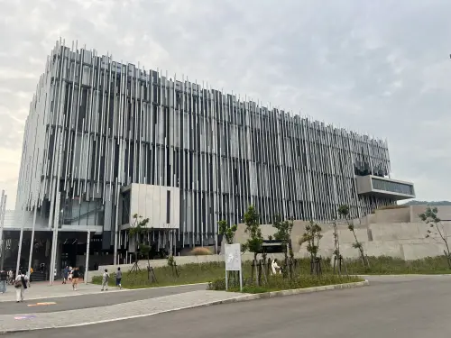 新北美術館開幕爆滿！不到1年「人潮消失」：蚊子館　真實評價慘