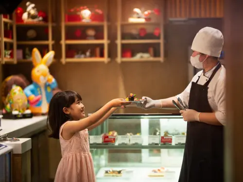 ▲台北遠東香格里拉的遠東Café除了異國料理，更專為孩童準備限定甜點。（圖/台北遠東香格里拉提供）