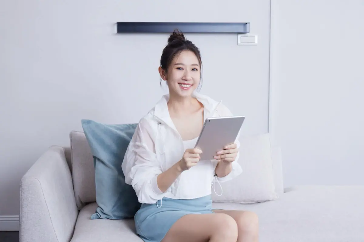 ▲方志友近期傳出跟楊銘威婚變，又傳經紀公司抓馬文化將重組甚至收攤，官方回應正進行業務調整，未來動向與藝人去向引發關注。（圖／翻攝自方志友臉書）