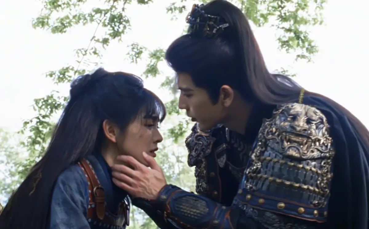 ▲《逐玉》目前更新到第26集，是張凌赫「武安侯」身分被田曦薇發現的高潮橋段，沒想到卻進預告，讓劇迷叫苦連天。（圖／翻攝自微博@網劇逐玉）