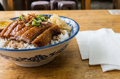 女學生「要3張衛生紙」遭鴨肉店公審！母心疼發聲：還替店家著想