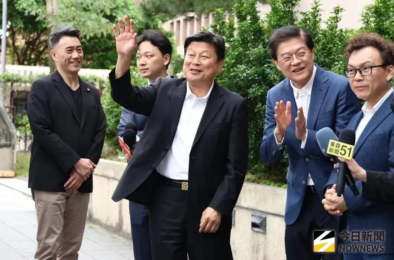 傳下週藍放行付委總預算 吳思瑤:希望不是愚人節玩笑