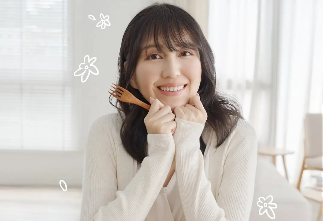 ▲織織（如圖）昨（18）日發文揭與賴賴的16年情變關鍵，引發高度討論，有網友翻出她曾爆料分手後得知前任向友人抱怨沒一起生小孩，忍不住慶幸喊：「珍惜身體」。（圖／織織IG@chichinote）