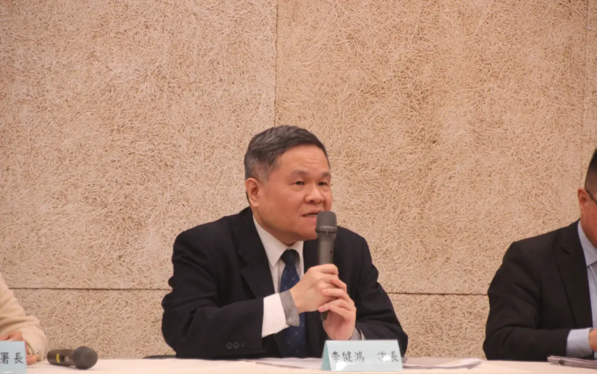 ▲談到台灣對於外籍幫傭吸引力，李建鴻補充，台灣近年來社福類移工持續來台灣，很大原因在於台灣相較於其他國家，即便不敢說沒有問題，對待移工還是較友善。（圖／記者鍾泓良攝影）