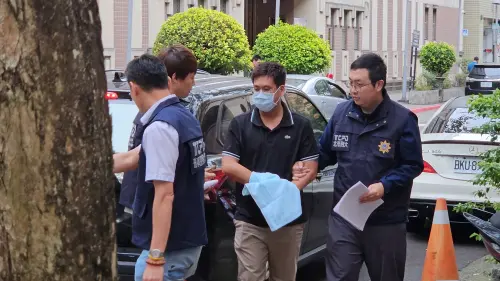 ▲檢警掌握，拖吊蟑螂集團由3家公司「騰至」、「東海」、「小崔」組成，其中「小崔拖吊」負責人就是崔博翔。（圖／記者劉松霖攝）