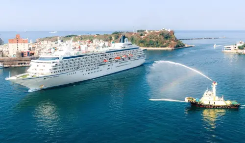 高雄港再迎國際郵輪！水晶郵輪公司水晶合韻號郵輪首航高雄港

