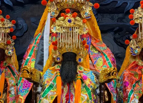 ▲文昌帝君又稱梓潼帝君、文昌君，是文昌星的化身，文昌帝君主宰功名祿位，讀書人祭拜祈求金榜題名，公教人員與上班族則祈求工作升遷。（圖／台北市文昌宮臉書）