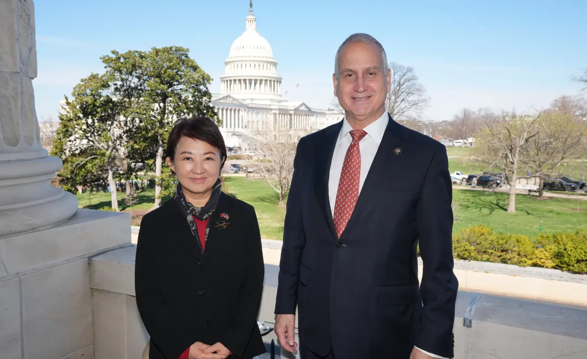 ▲盧秀燕拜會美國眾議院「國會台灣連線」主席巴拉特。（圖／台中市政府提供，2026.03.20）