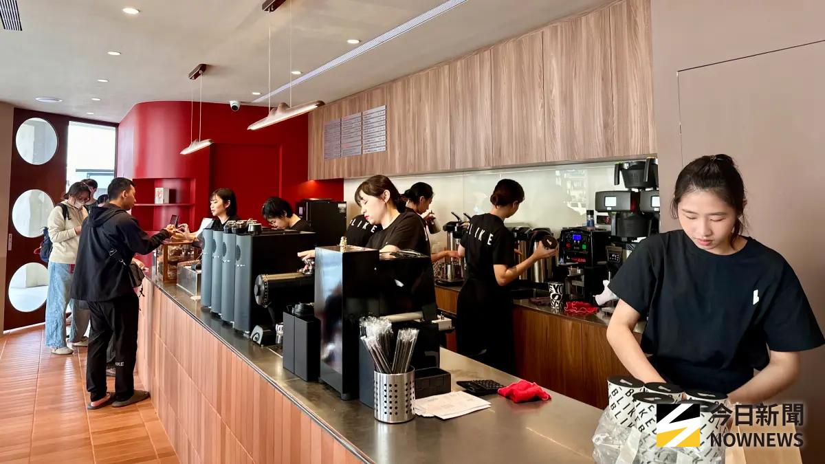 ▲BLIKE高雄店自試營運以來，創下幾乎「天天破千杯」的銷售佳績。（圖／記者陳美嘉攝，2026.03.20）