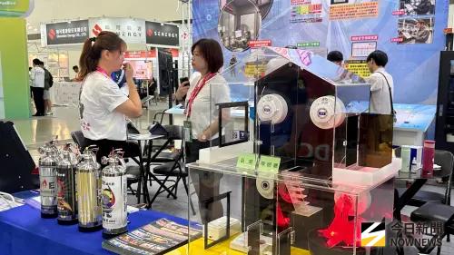 ▲永揚消防以「消防是救人的事業」為宗旨，致力於研發值得信賴的消防受信總機及廣播主機、系統探測器等消防警報設備相關周邊產品。（圖／記者陳美嘉攝，2026.03.20）