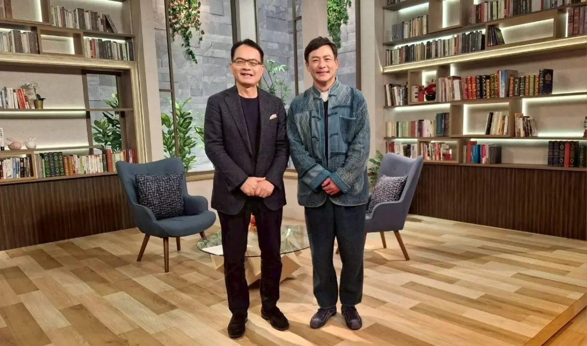 ▲江宏恩（右）因拍戲熬夜，最高曾創下「5天4夜沒睡覺」的驚人紀錄，身體也出現心跳很快、口齒不清的症狀。而長期有失眠問題的他，連醫師都警告他「再不睡覺會暴斃」。（圖／三立電視提供）