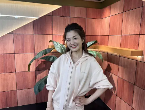 ▲小Call（如圖）登上《聚焦2.0》透露遭騙百萬、表妹過世等重創歷程，陷入人生低潮。（圖／年代提供）