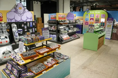 ▲本次獵人快閃店一次推出超過百款限定商品，從角色周邊到創意設計品應有盡有，滿足不同粉絲的收藏需求。（圖／翻攝自木棉花臉書粉專）