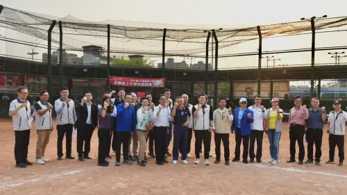 ▲第25屆「高雄中區扶輪盃全國青少年棒球邀請賽」自3月20日至22日為期3天，於陽明棒球場及頂庄棒球場兩地同時開打。（圖／記者陳美嘉翻攝）