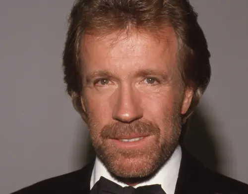 動作天王羅禮士86歲逝世！《猛龍過江》與李小龍競技場對戰成經典