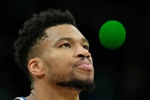 勇士搶「字母哥」方案為何落空？ESPN揭露交易內幕：關鍵缺一籌碼