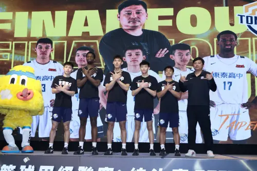 ▲東泰今年寫下隊史準決賽最佳成績。總教練高丁國柱採取「全員皆兵」策略，場均失分僅65.1分，展現銅牆鐵壁般的防守。（圖／記者朱永強攝 , 2026.03.17）