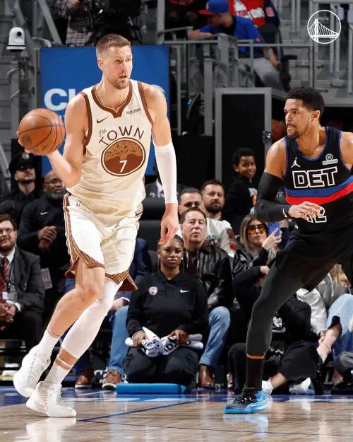 ▲波爾辛吉斯在第二節因下背部痠痛提前退場。他全場僅出戰11分鐘，留下5投1中、得5分3籃板與2阻攻的慘淡數據。（圖／取自金州勇士 X）