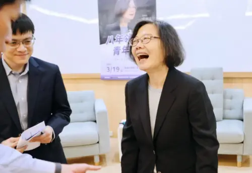 活網仔！拍照技術被蔡英文稱讚「ㄅ級分」粉絲驚：竟然連這個都會