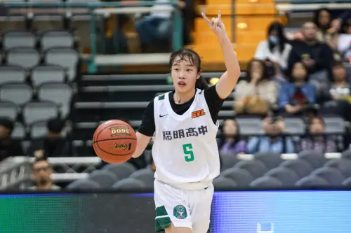 ▲陽明高中在隊長蘇衡10分10籃板115助攻「大三元」的全能表現帶領下，以78：57輕取南山高中。（圖／高中體總提供）