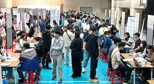 馬年開春求職搶先機！高市勞工局辦薪動高雄職得幸福大型徵才活動