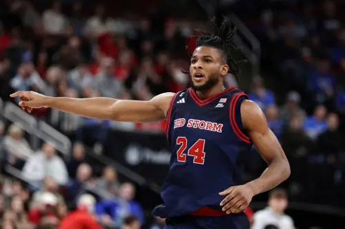 湖人內線解答是矮中鋒？大學明星內線成大黑馬　2人被下放至G聯盟
