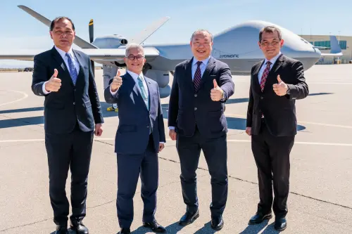 打破交付延宕謠言！國防部秀MQ-9B無人機首批2架交機照