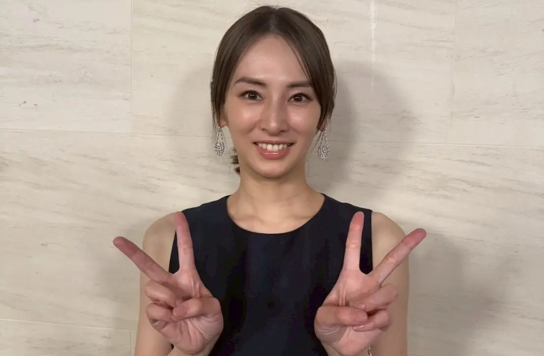 ▲北川景子近日為宣傳新劇《怪變》而PO出手寫信，超美字跡意外引發熱議，還有人翻出她過去重現《美少女戰士》的片段，直接掀起粉絲的回憶殺。（圖／X@KKeiko_official）