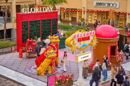 ▲華泰名品城是全台最大露天美式OUTLET，緊鄰高鐵桃園站與機捷A18站。（圖／GLORIA OUTLETS 華泰名品城粉專）