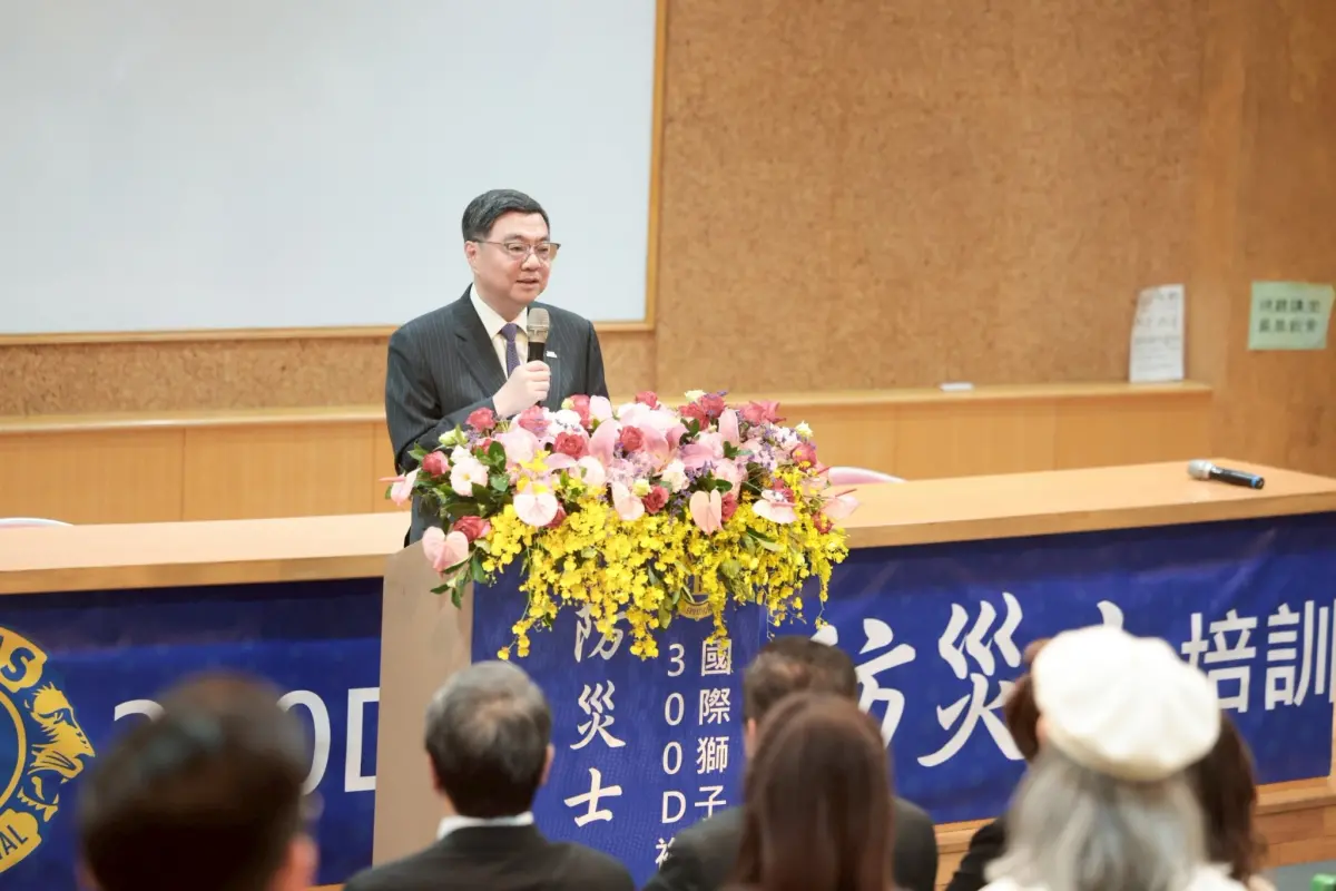 ▲卓榮泰表示中油為了緩漲油價至今已吸收近65億，所以經過加油站，要跟中油說一聲「謝謝」。（圖／行政院提供）