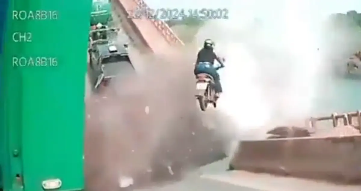 ▲巴西朱塞利諾庫比契克（Juscelino Kubitschek）2024年發生斷橋意外，造成14人死亡、3人失蹤，事發畫面近日曝光。（圖／翻攝自Ｘ）