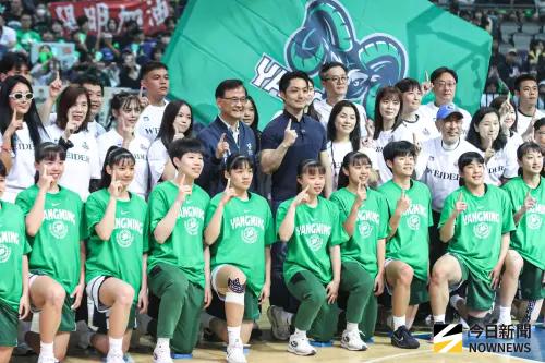 ▲這是HBL史上第一次出現男、女子組都是「台北市內戰」，男子組過去從未過決賽兩支球隊都來自台北市，而女子組過去則有過2次台北市內戰。上一次有此情況也已經是遠在80學年度的事了，至今已經過去34年。（圖／記者朱永強攝）