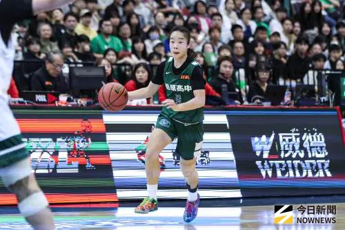 ▲陽明後衛蘇衡帶領球隊追分。（圖／記者朱永強攝）